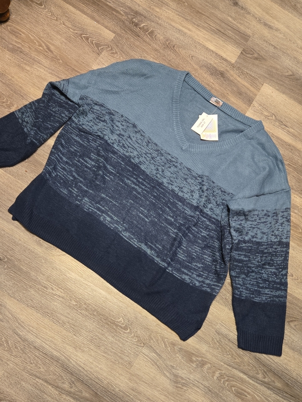 NWT Lularoe Torrie Vneck Sweater Sz 2X